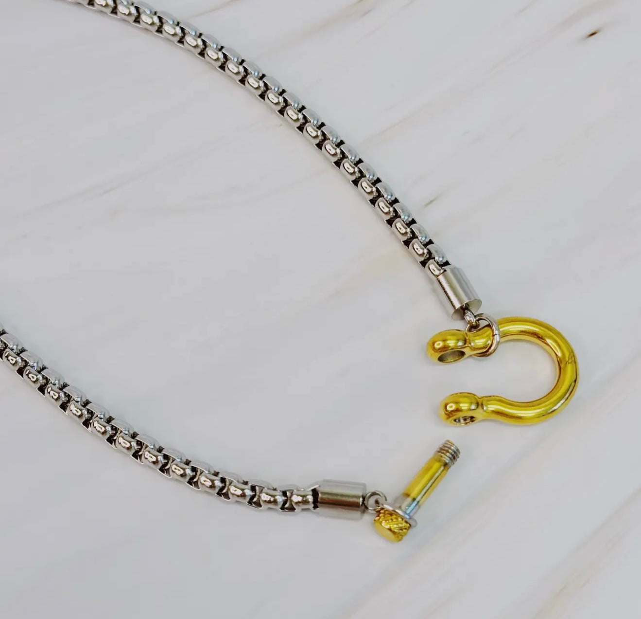 Luxe Pendant Box Chain Necklace