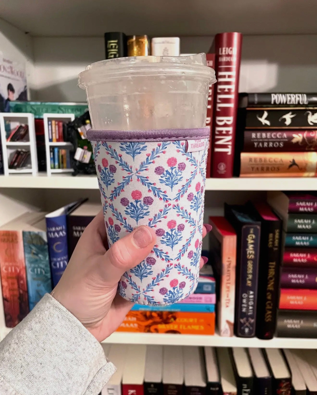 White Floral Trellis Iced Drink Sleeve