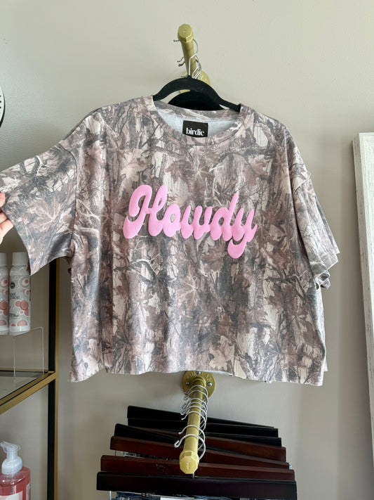 Camo Howdy Cropped Graphic Tee