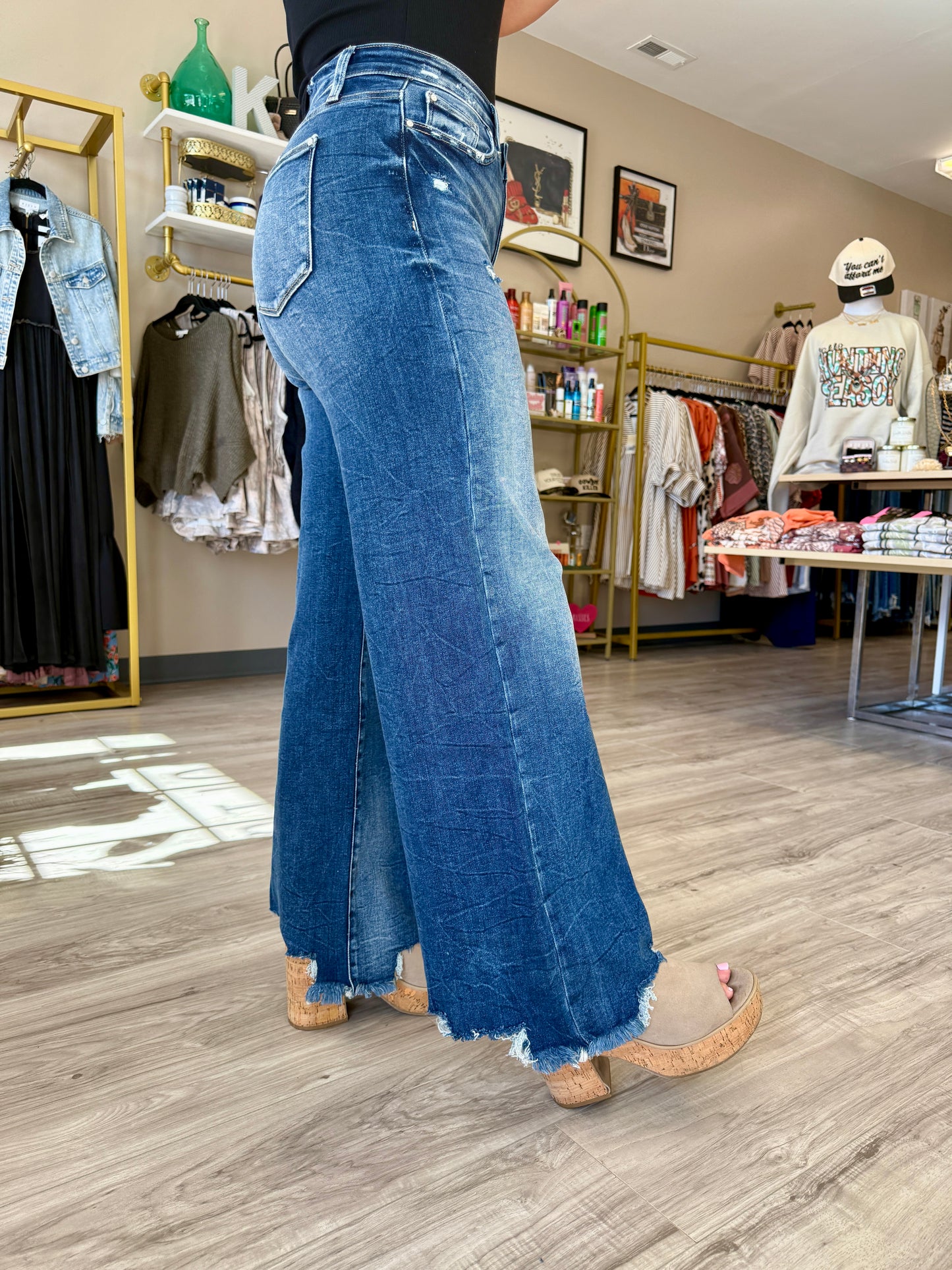 Wide Leg Wonder HR Jeans